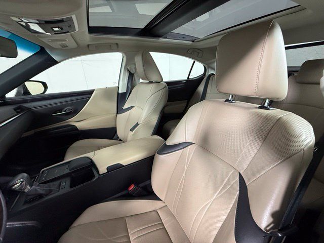 Used 2019 Lexus ES 350 w/ Accessory Package 2 FWD image 16