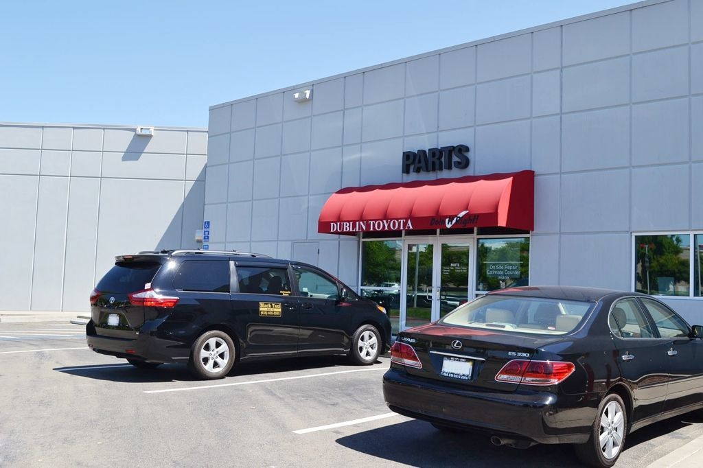 Certified 2023 Toyota RAV4 LE AWD/4WD image 44