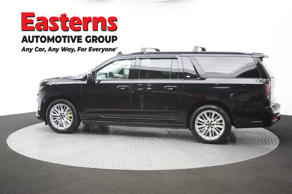 Used 2024 Cadillac Escalade ESV Sport Platinum w/ LPO, ONYX Package AWD/4WD image 70