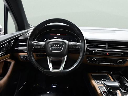 Used 2017 Audi Q7 3.0T Prestige w/ Prestige Package AWD/4WD image 11
