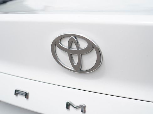 Used 2025 Toyota Camry LE FWD image 12