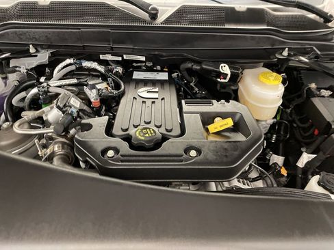 New 2026 RAM 3500 Laramie AWD/4WD image 23