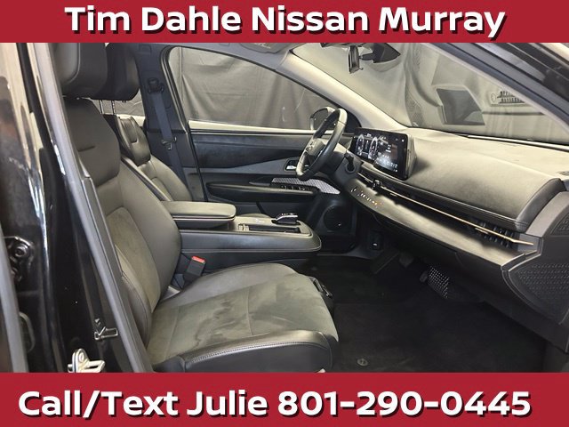 Used 2024 Nissan Ariya AWD image 15