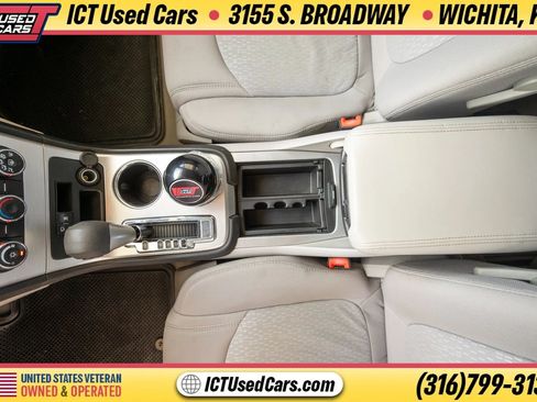 Used 2009 GMC Acadia SLE w/ Preferred Package FWD image 23