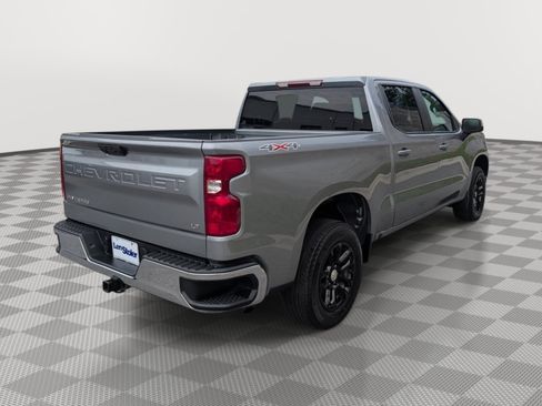 Used 2023 Chevrolet Silverado 1500 LT AWD/4WD image 5