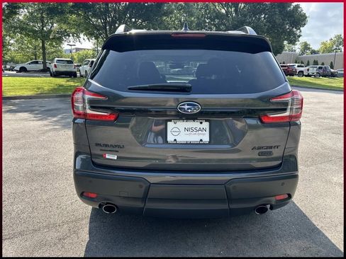 Used 2023 Subaru Ascent Onyx Edition AWD/4WD image 6