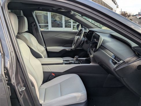 Used 2025 Lexus RX 350 Premium image 11
