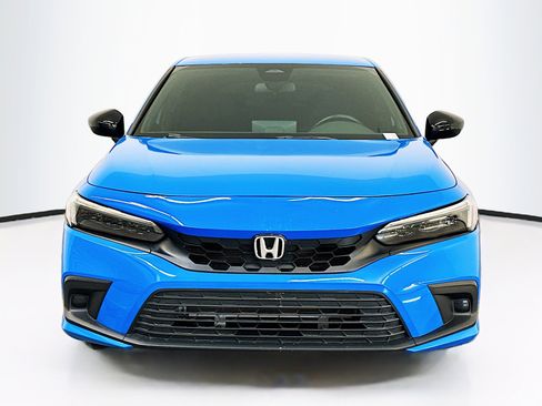 Used 2023 Honda Civic Sport image 2