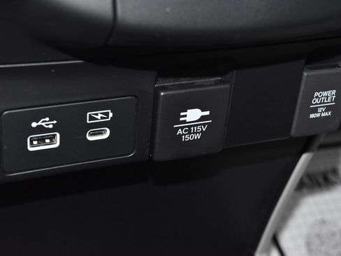 Used 2026 Honda Odyssey Touring image 14