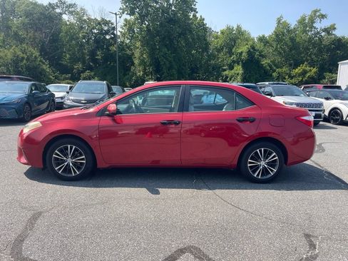 Used 2016 Toyota Corolla LE w/ Driver Convenience Package FWD image 2