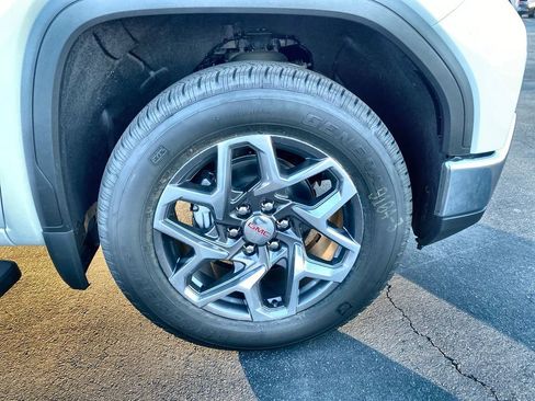 New 2026 GMC Sierra 1500 SLE w/ Preferred Package image 42