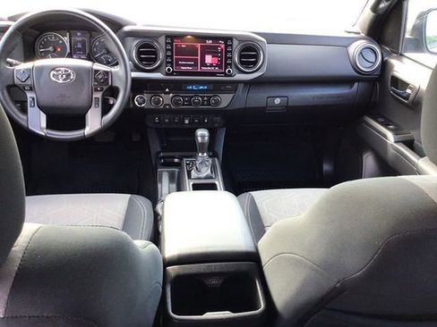 Used 2023 Toyota Tacoma TRD Sport image 39