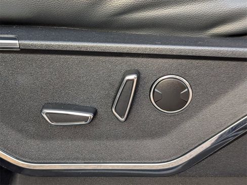 Used 2023 Ford F150 Lariat w/ Equipment Group 502A High image 20