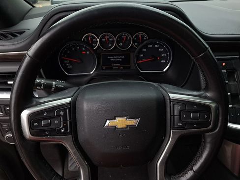 Used 2021 Chevrolet Tahoe LT w/ LT Signature Package AWD/4WD image 19