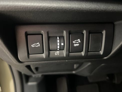 Used 2024 Subaru Outback Premium image 15