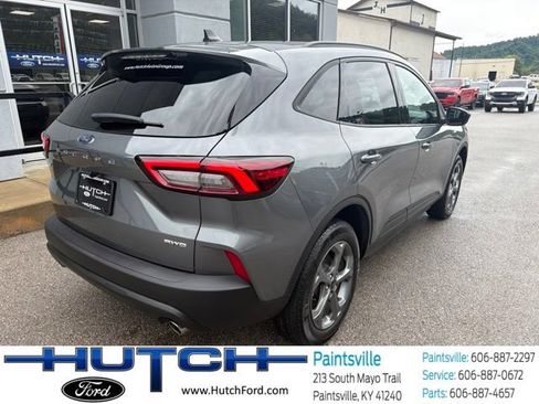 Used 2025 Ford Escape ST-Line Select AWD/4WD image 3