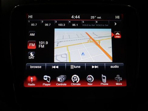 Used 2018 Dodge Journey Crossroad w/ Nav & Sun Group image 29