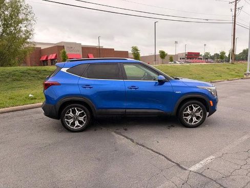 Used 2021 Kia Seltos EX AWD/4WD image 8