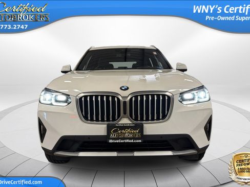 Used 2024 BMW X3 xDrive30i AWD/4WD image 2