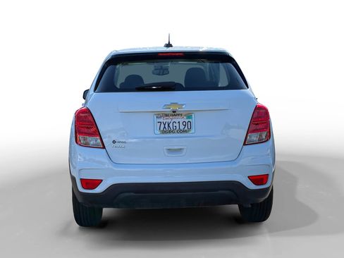 Used 2017 Chevrolet Trax LS FWD image 4