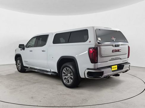Used 2023 GMC Sierra 1500 Denali w/ Technology Package AWD/4WD image 7