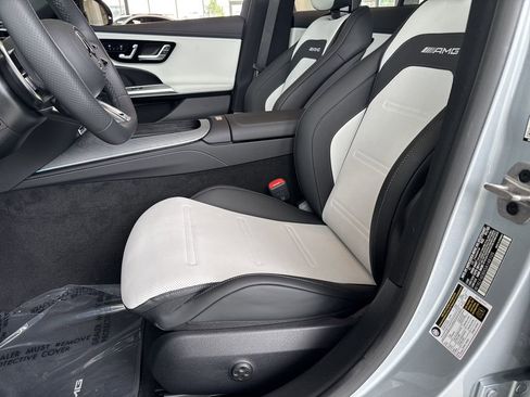 New 2025 Mercedes-Benz E 53 AMG e 4MATIC Sedan image 17