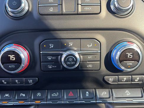 Used 2019 GMC Sierra 1500 SLT w/ SLT Premium Plus Package image 18