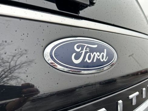 Used 2023 Ford Expedition Platinum image 49