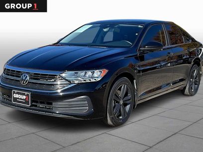 Used 2024 Volkswagen Jetta SE w/ Panoramic Sunroof Package