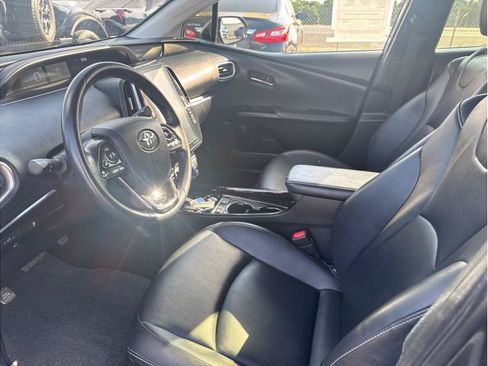 Used 2020 Toyota Prius Prime XLE FWD image 9