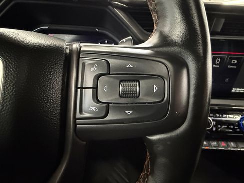 Used 2024 GMC Sierra 1500 AT4 w/ Technology Package AWD/4WD image 18