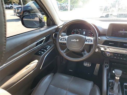 Used 2022 Kia Telluride SX w/ Nightfall Edition Package image 15