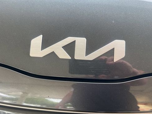 Certified 2022 Kia Soul LX w/ Technology Package FWD image 30