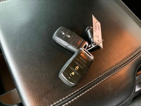 Used 2019 RAM 1500 Tradesman AWD/4WD image 13