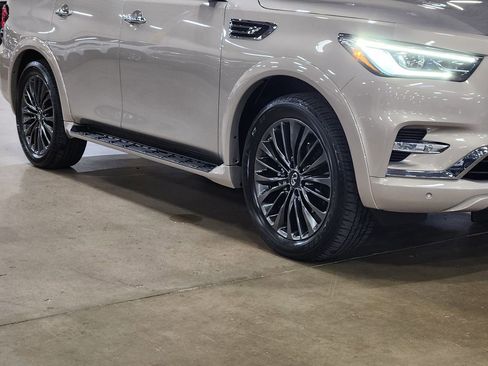 Used 2023 INFINITI QX80 Sensory w/ Cargo Package AWD/4WD image 16