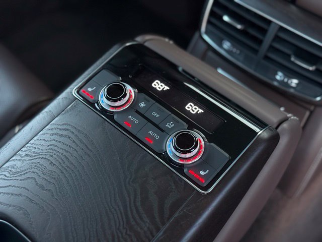 Used 2013 Audi S8 AWD/4WD image 39