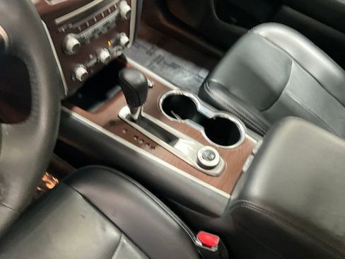 Used 2018 Nissan Pathfinder Platinum image 17