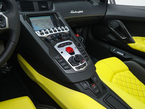 Used 2015 Lamborghini Aventador LP 720-4 50th Anniversario AWD/4WD image 42
