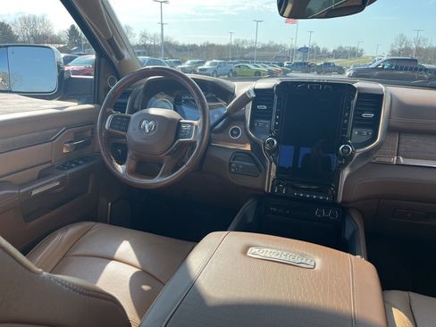 Used 2019 RAM 2500 Limited image 12