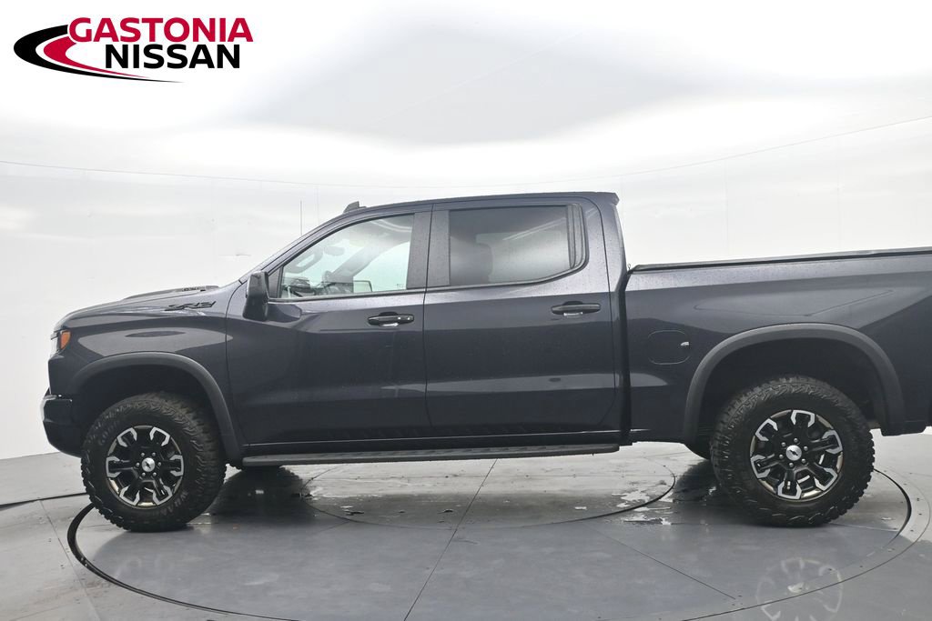 Used 2024 Chevrolet Silverado 1500 ZR2 w/ Technology Package AWD/4WD image 7