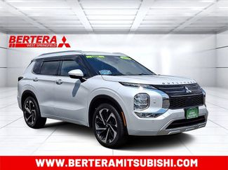 Used 2022 Mitsubishi Outlander SEL AWD/4WD video 1