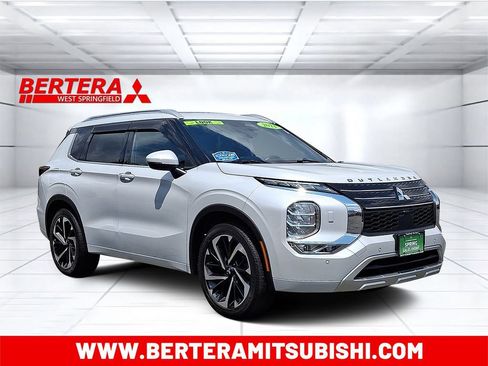 Used 2022 Mitsubishi Outlander SEL AWD/4WD image 1