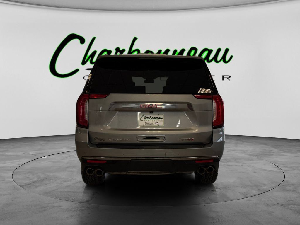 Used 2024 GMC Yukon XL AT4 w/ AT4 Premium Package AWD/4WD image 4