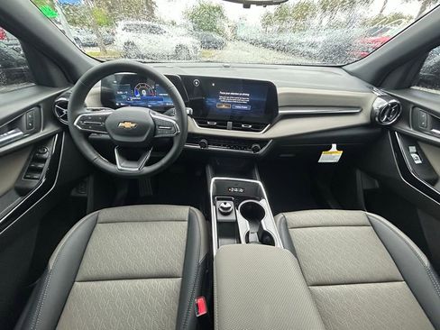 New 2026 Chevrolet Equinox LT w/ Convenience Package II FWD image 21