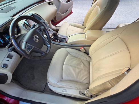 Used 2012 Buick LaCrosse Premium w/ Entertainment Package FWD image 27