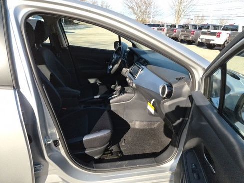 New 2025 Nissan Versa SV w/ Trunk Package image 10