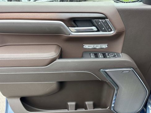 Used 2025 GMC Sierra 1500 Denali w/ Denali Reserve Package image 13