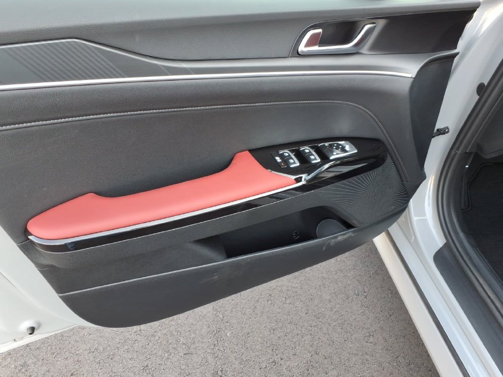New 2026 Kia K5 GT-Line FWD image 9