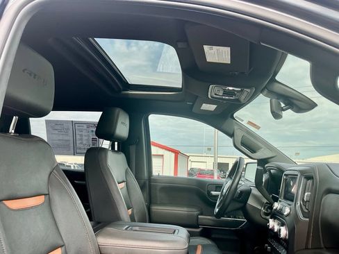 Used 2022 GMC Sierra 1500 AT4 w/ AT4 Premium Package AWD/4WD image 27