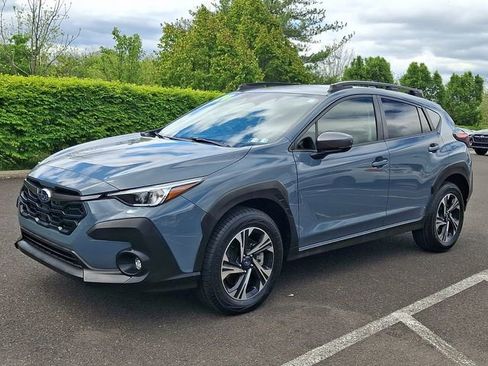 Used 2024 Subaru Crosstrek 2.0i Premium AWD/4WD image 3